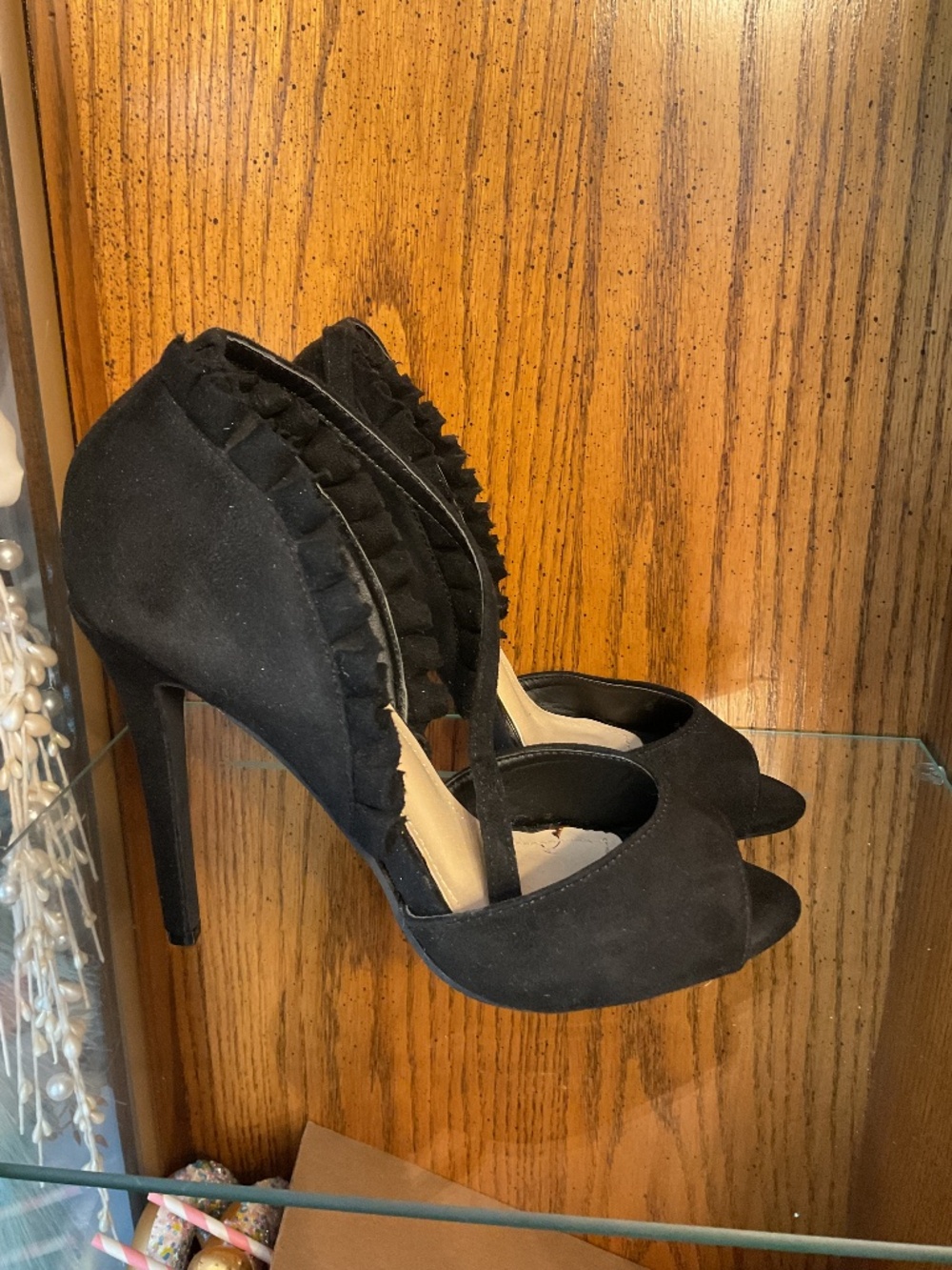 Ruffle heels